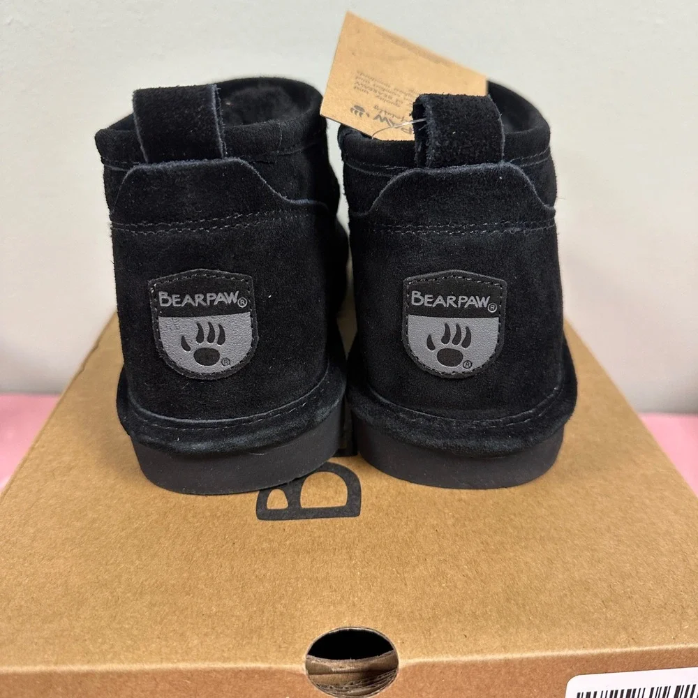 Bearpaw Super Shorty Black Suede Ankle Boots 3049W Size 7 Women Kids